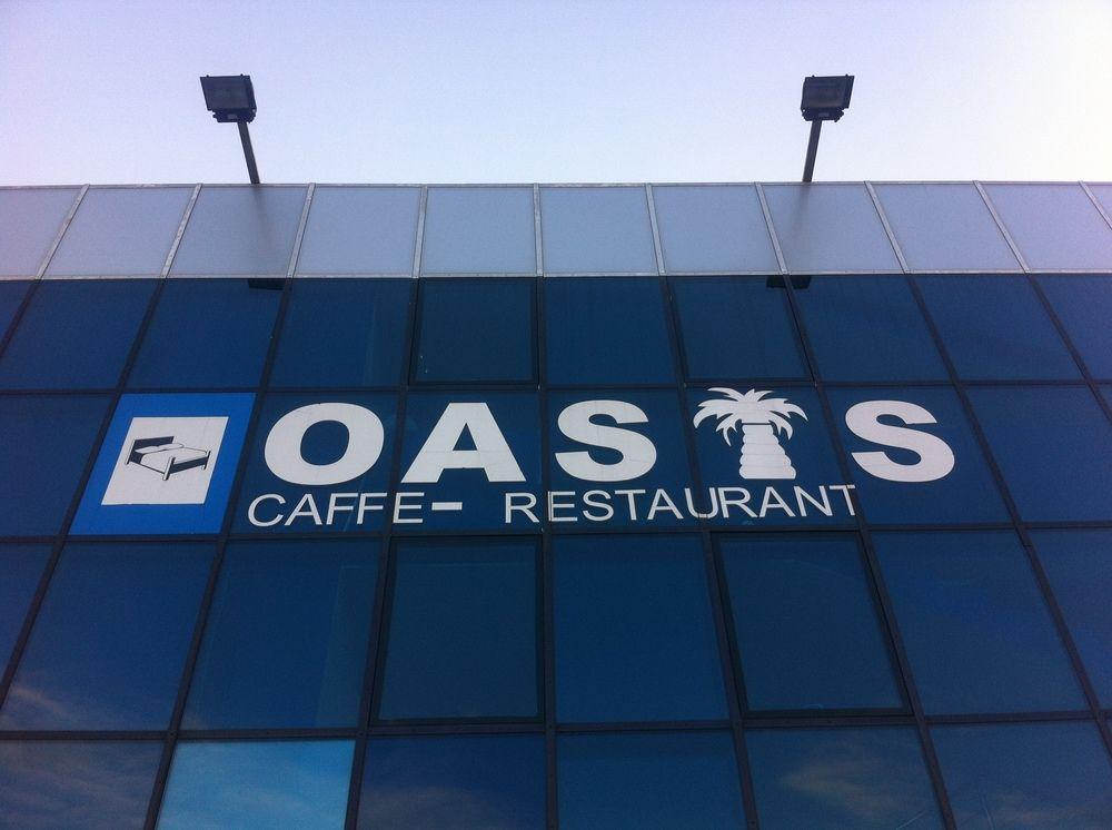 Garni Hotel Oasis Belgrad Exterior foto